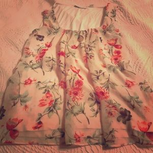 Barely worn flowy tank top